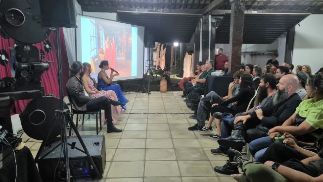 api-modulos/fotos/img/galeria_cat_culturais_539/539/13659/LOVE MIND - PRÉ LANÇAMENTO DE ANNA MAZ, 13.05.2026 (4).jpeg